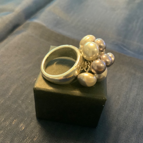 Add this to your Bundle! Pearl Cluster Costume Ring Size 8 - Picture 2 of 7